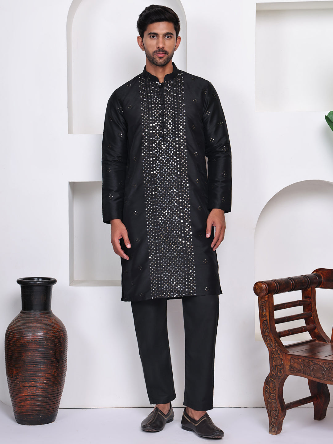 Black Geometric Embroidered Mandarin Collar Mirror Work Straight Kurta