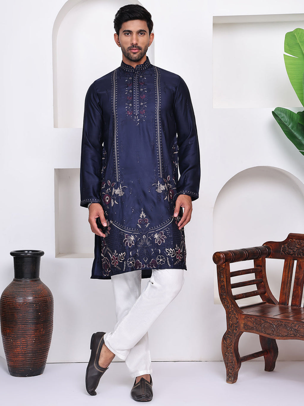Men Blue Floral Embroidered Thread Work Kurta