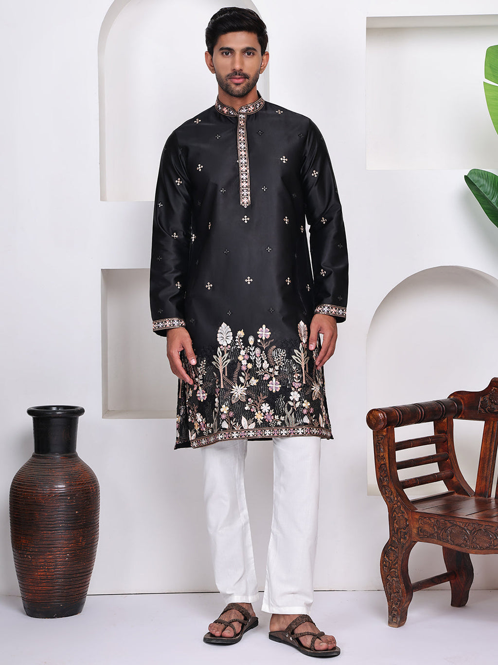 Men Black Ethnic Motifs Embroidered Mirror Work Kurta