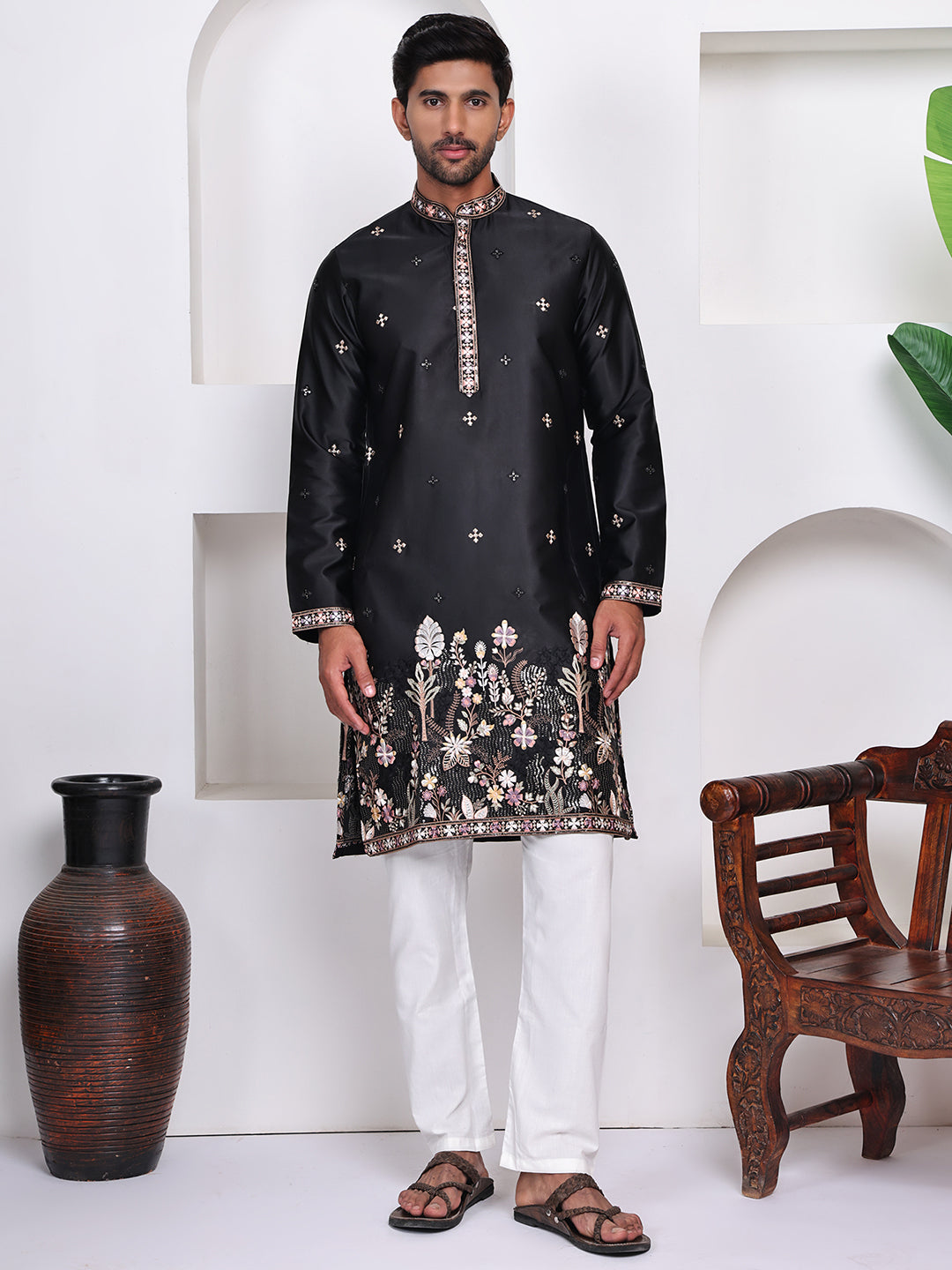 Men Black Ethnic Motifs Embroidered Mirror Work Kurta