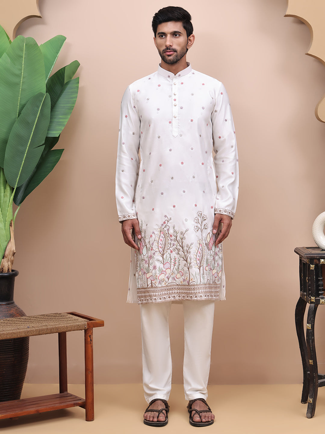 Men Cream Ethnic Motifs Embroidered Festive Straight Kurta