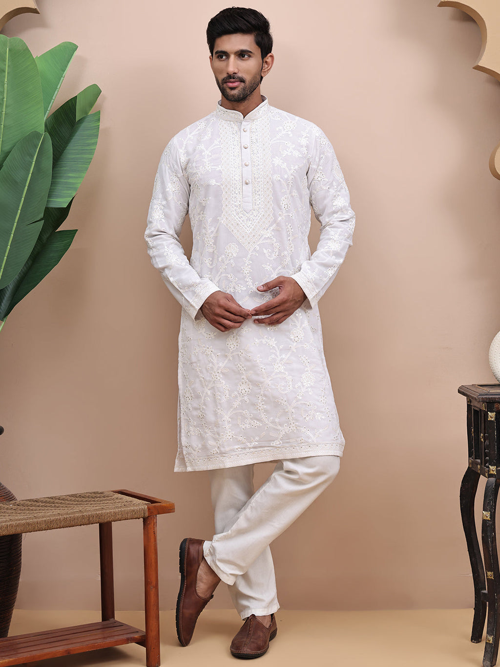 Men Cream Ethnic Motifs Embroidered Chikankari Georgette Kurta