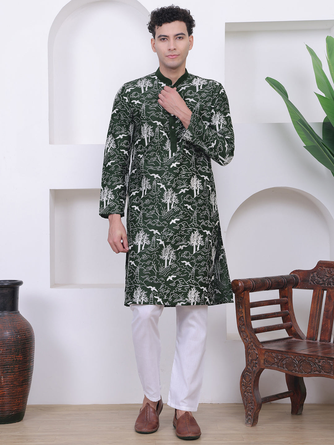 Men Mehndi green Ethnic Motifs Embroidered Kurta