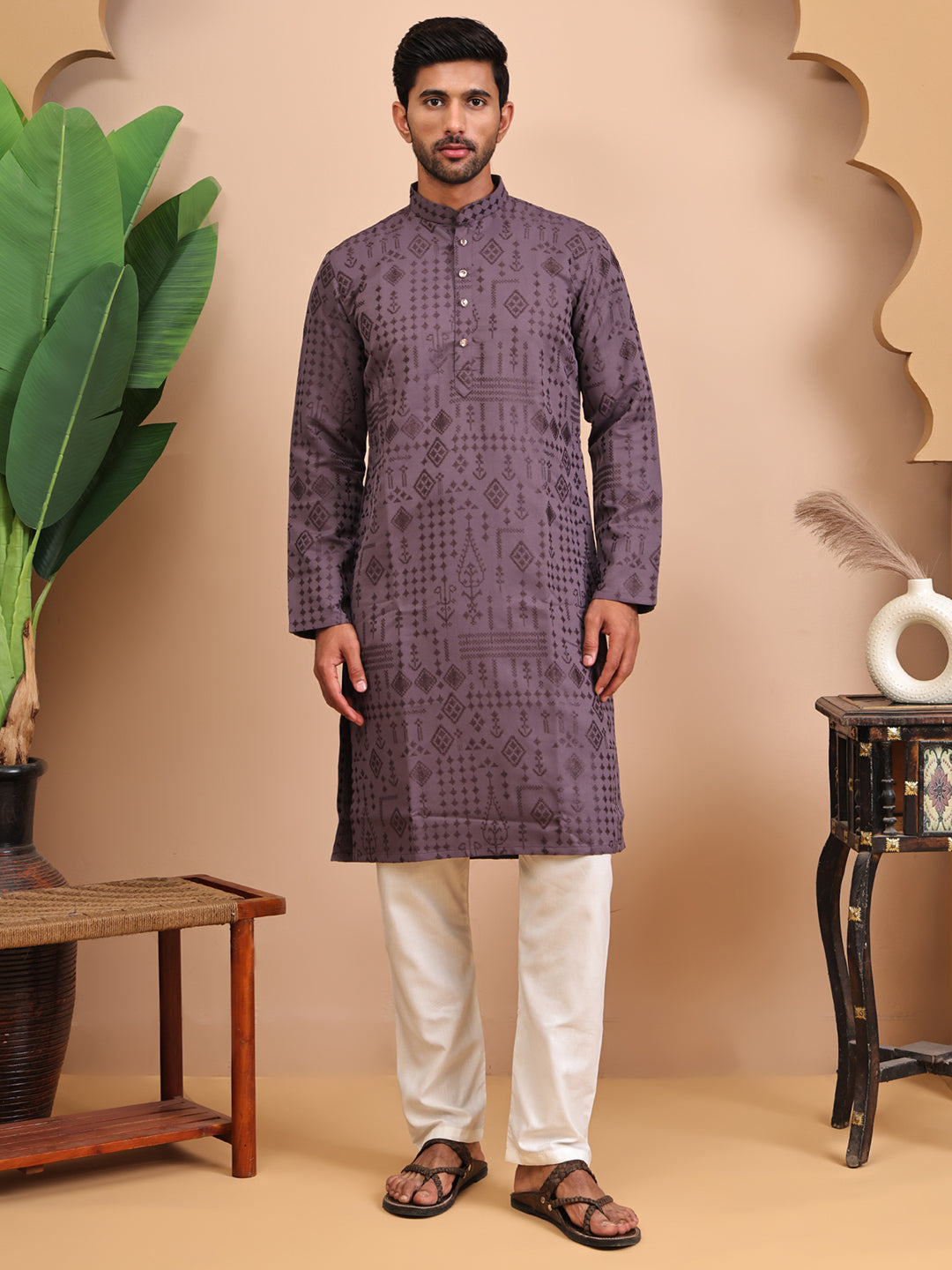 Men Light-Purple Ethnic Motifs Embroidered Mandarin Collar Straight Kurta
