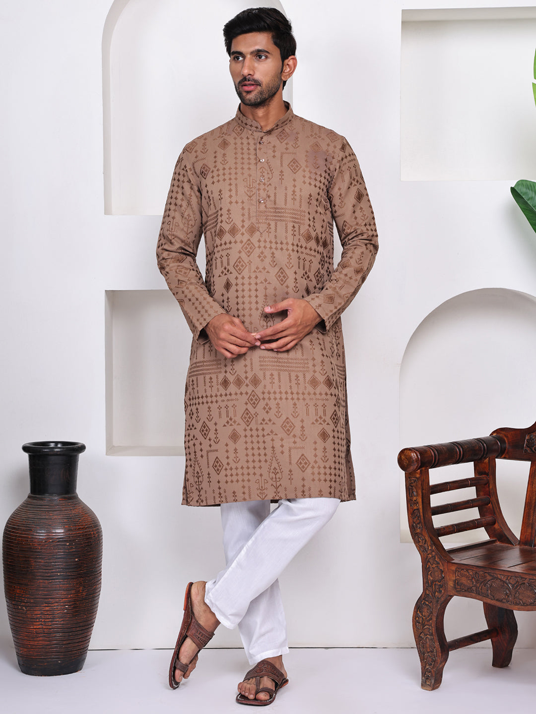 Men Light-Brown Geometric Embroidered Thread Work Kurta
