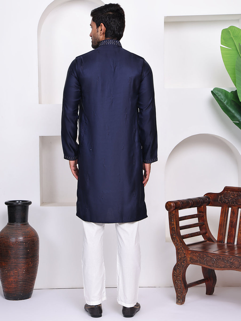 Men Blue Floral Embroidered Thread Work Kurta