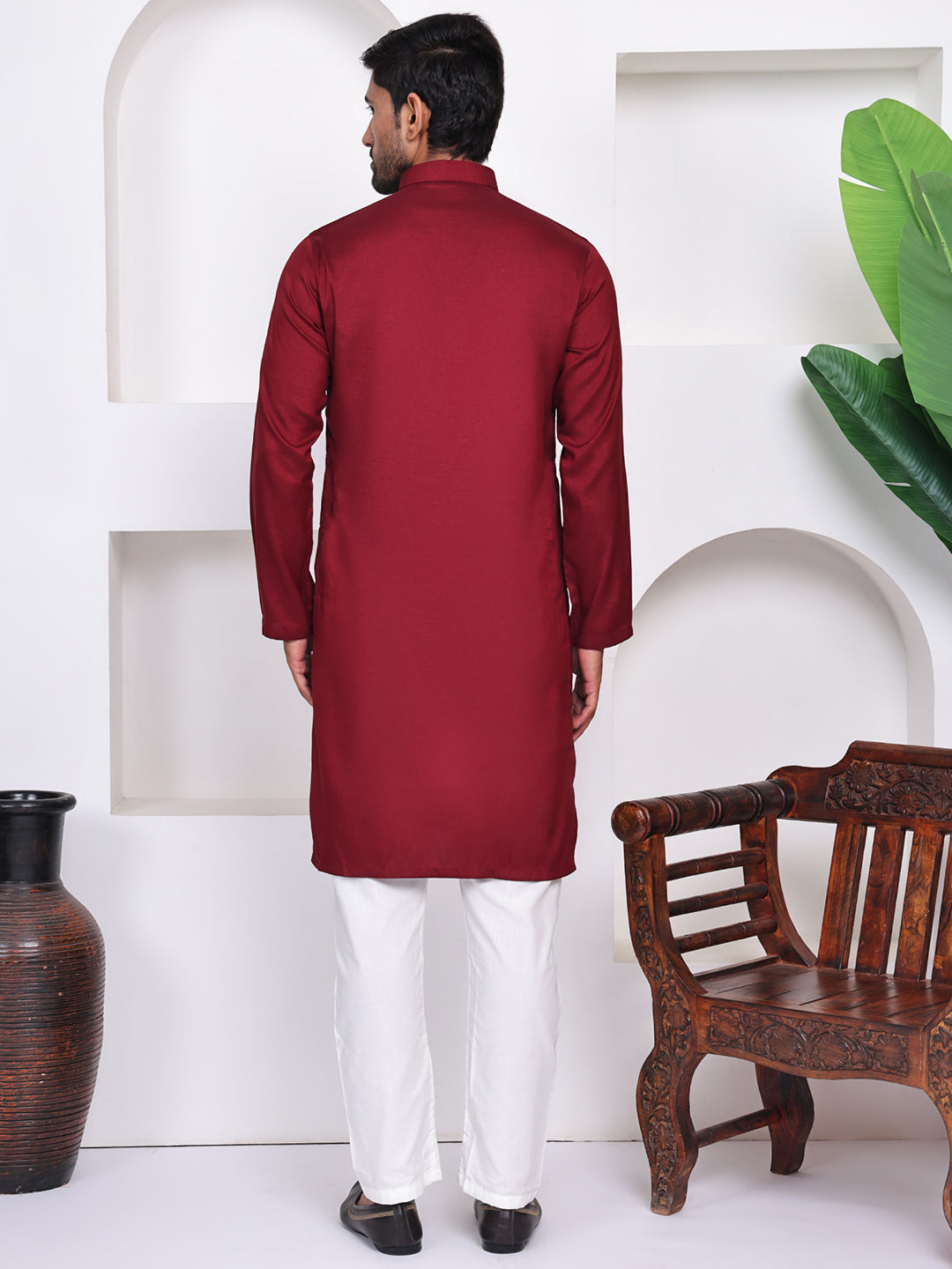 Men Red Ethnic Motifs Embroidered Festive Straight Kurta