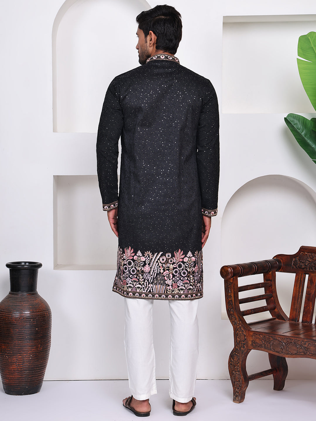 Men Black Embroidered Thread Work Straight Kurta