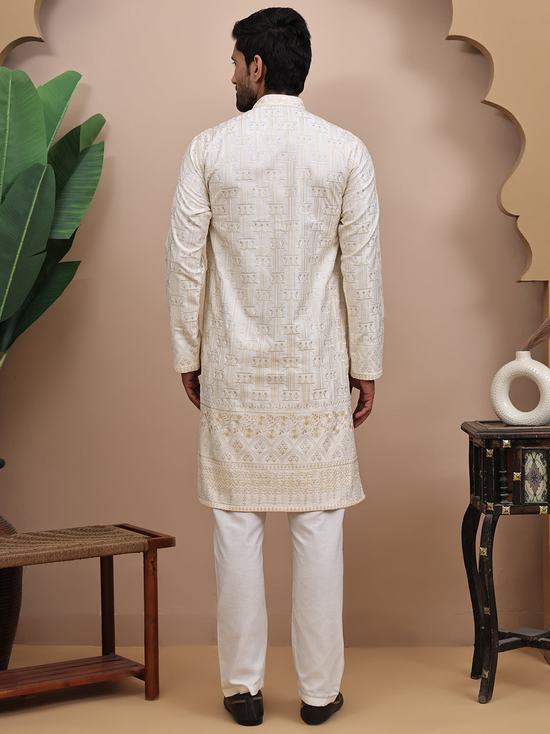 Men Cream Embroidered Thread Work Kurta