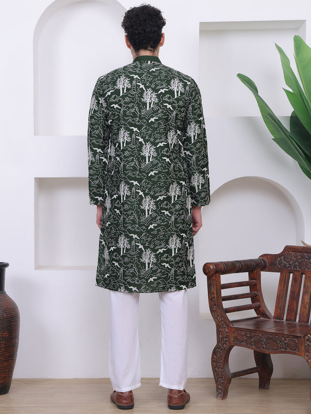 Men Mehndi green Ethnic Motifs Embroidered Kurta
