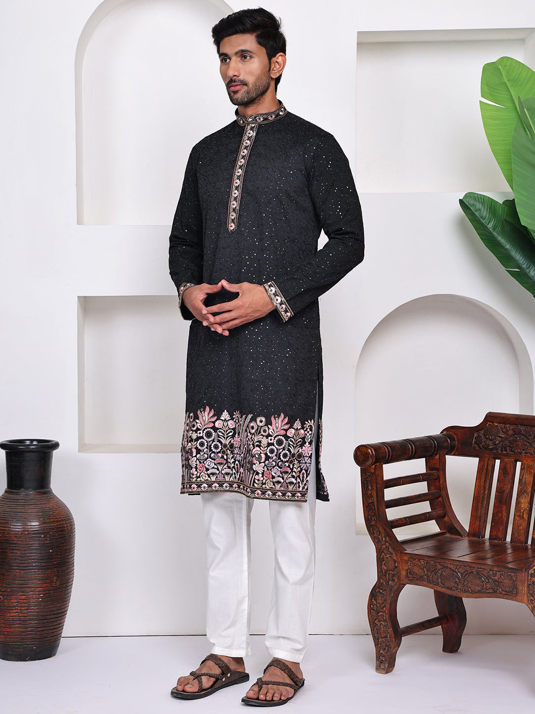 Men Black Embroidered Thread Work Straight Kurta