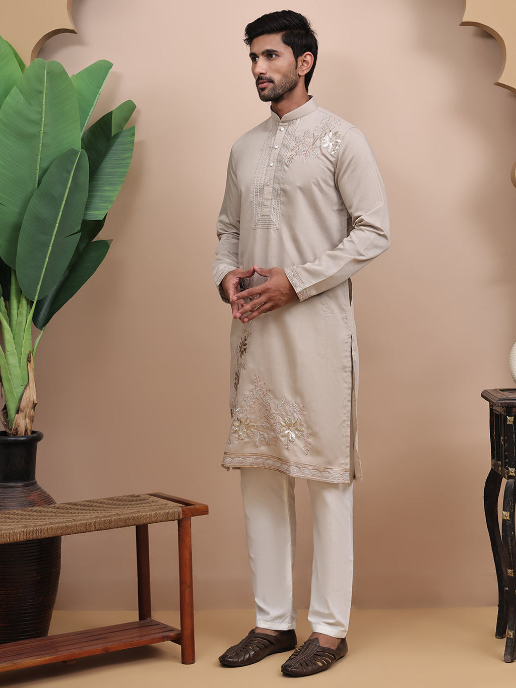 Men Beige Floral Embroidered Thread Work Kurta