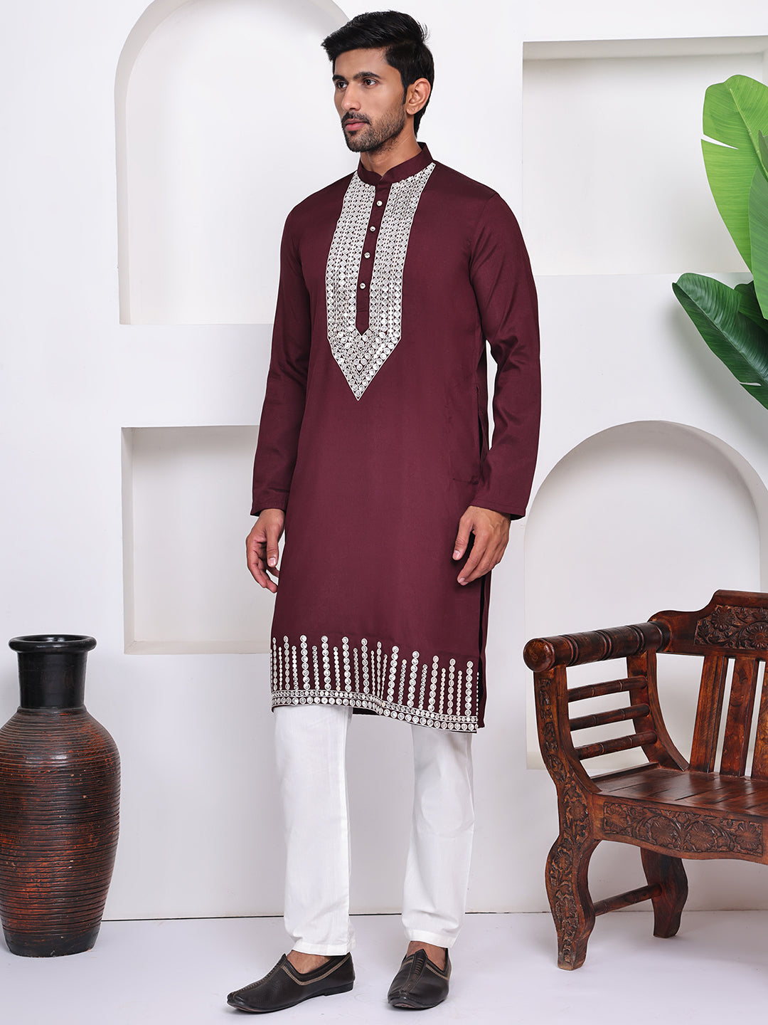 Men Maroon Embroidered Thread Work Kurta
