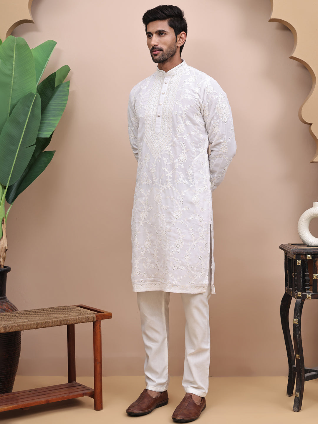 Men Cream Ethnic Motifs Embroidered Chikankari Georgette Kurta