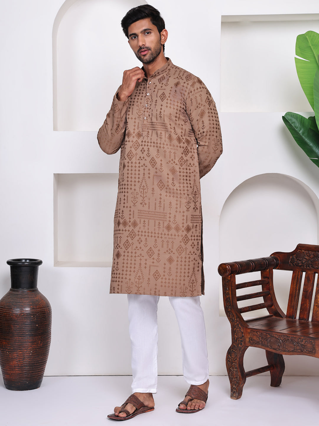 Men Light-Brown Geometric Embroidered Thread Work Kurta