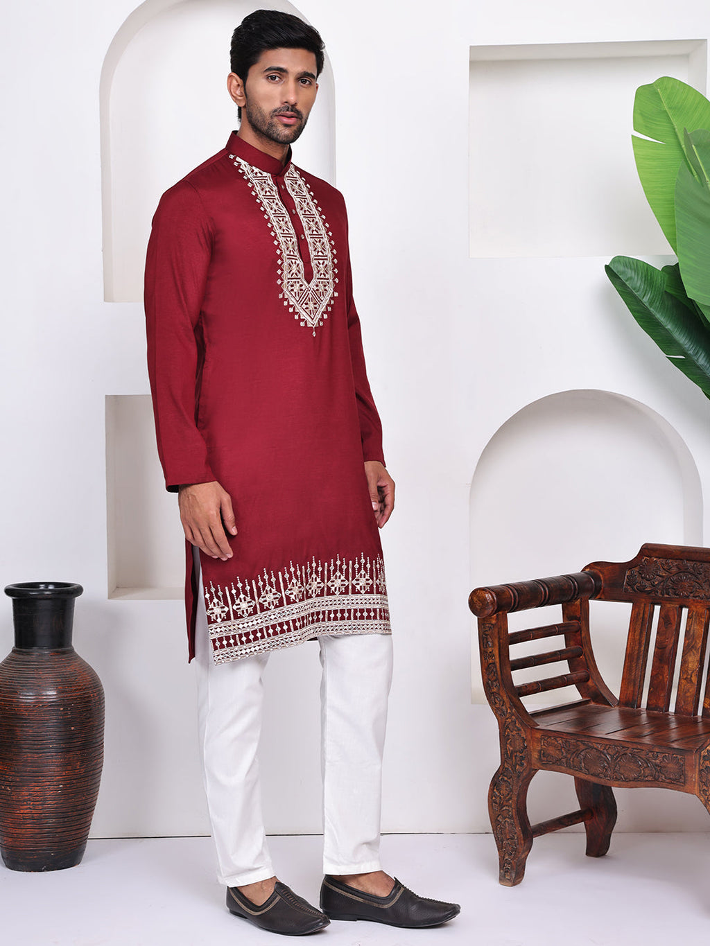 Men Red Ethnic Motifs Embroidered Festive Straight Kurta