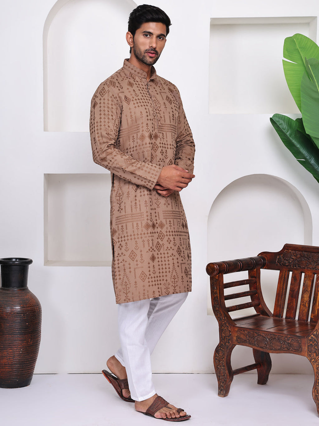 Men Light-Brown Geometric Embroidered Thread Work Kurta
