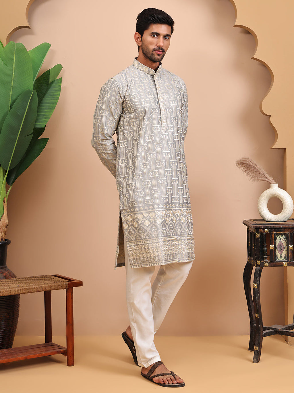 Men Grey Geometric Embroidered Thread Work Kurta