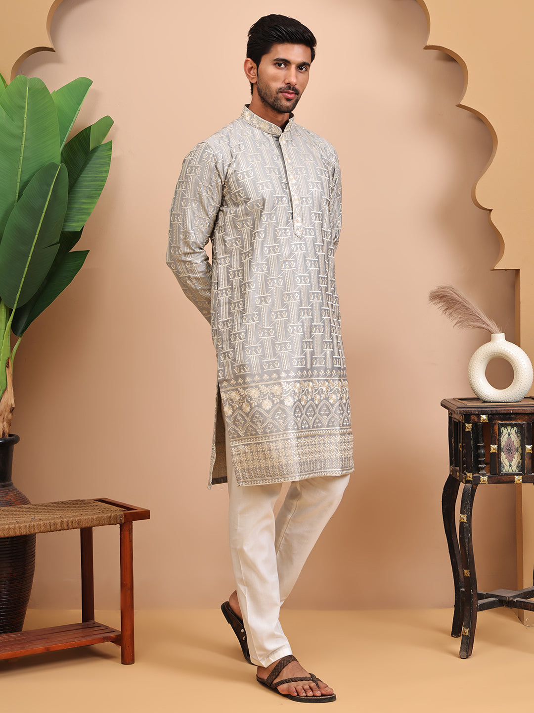 Men Grey Geometric Embroidered Thread Work Kurta