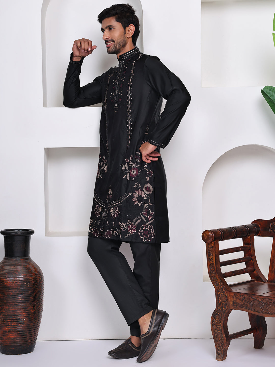 Men Black Floral Embroidered Thread Work Kurta
