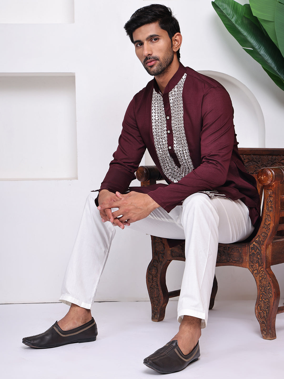 Men Maroon Embroidered Thread Work Kurta