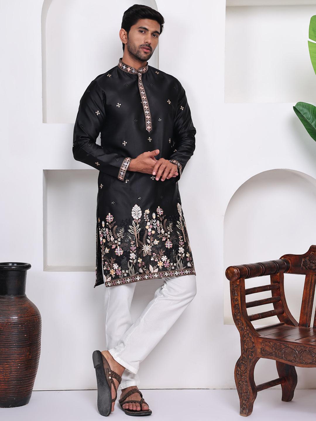 Men Black Ethnic Motifs Embroidered Mirror Work Kurta