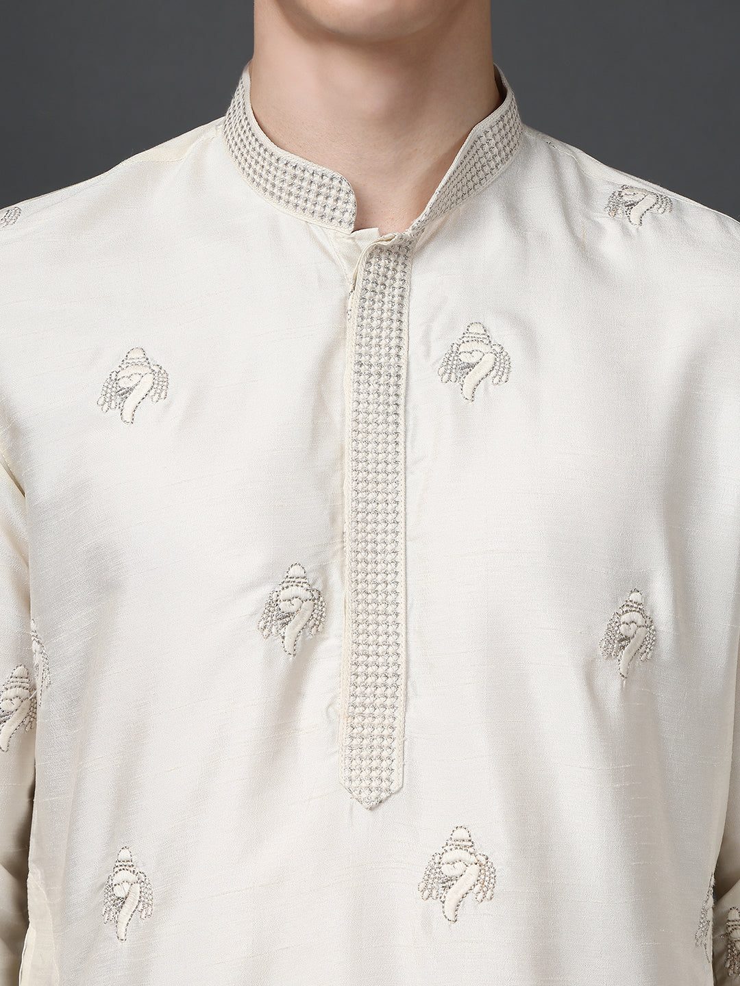 Men Cream Ethnic Motifs Embroidered Thread Work Kurta